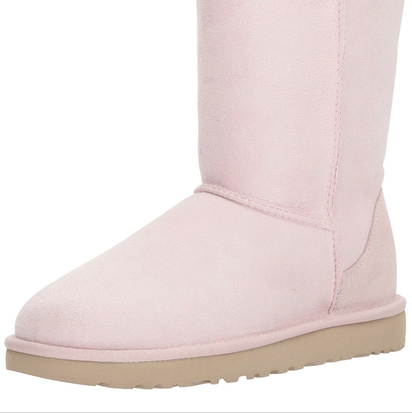 UGG Women's Classic Boots - Picture 2 of 8